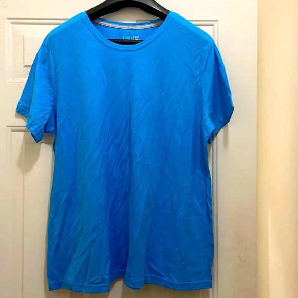TIME AND TRU, NWOT Blue T-Shirt 60%cotton 40% polyester. Also in black, olive. - Picture 1 of 1